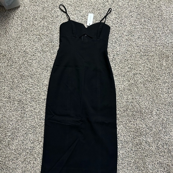 Dynamite Sweetheart Cut Out Midi Dress - Picture 4 of 9